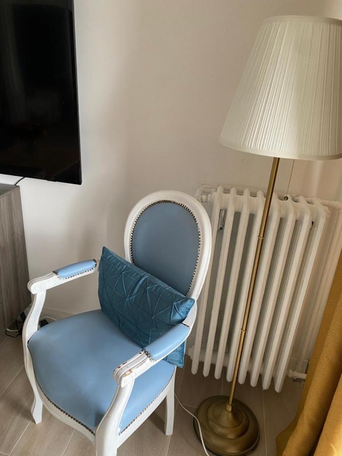 Grand Appartement Courbevoie Paris Eksteriør billede