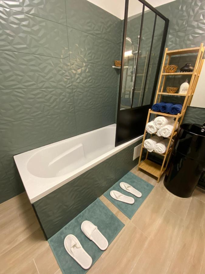 Grand Appartement Courbevoie Paris Eksteriør billede