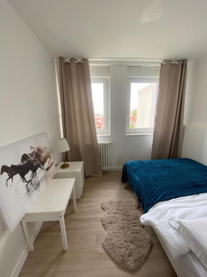Grand Appartement Courbevoie Paris Eksteriør billede
