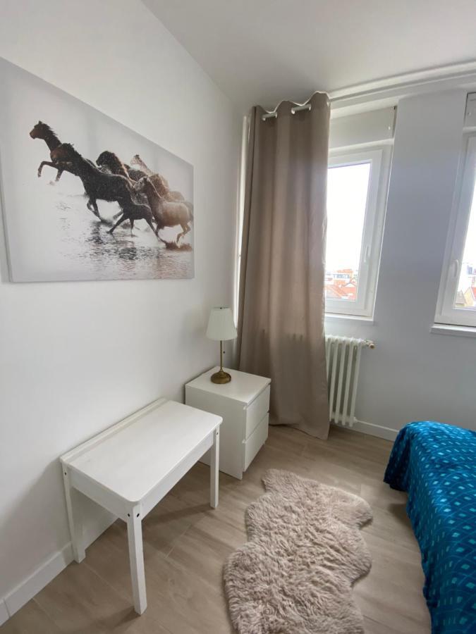 Grand Appartement Courbevoie Paris Eksteriør billede