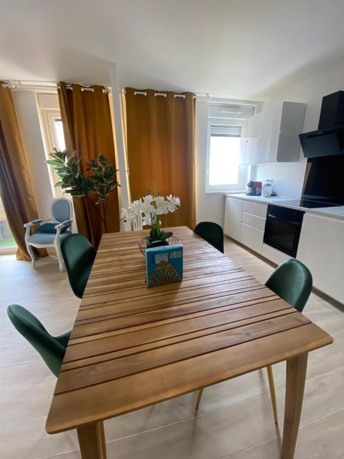 Grand Appartement Courbevoie Paris Eksteriør billede